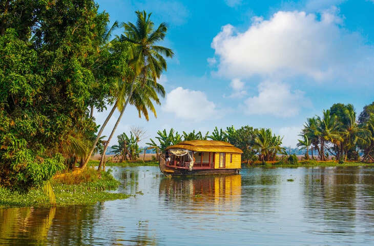 September Travel Destinations: सितंबर के महीने में घूमने के लिए 7 सबसे खूबसूरत जगहें, देखें लिस्ट