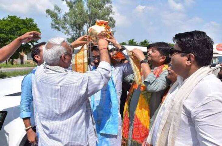 वाराणसी से राजस्थान पहुंची संत रविदास कलश यात्रा, फुटेज में देंखे भरतपुर में डिप्टी सीएम दीया कुमारी ने किया स्वागत; गांव-गांव पहुंचेगा सामाजिक समरसता का संदेश