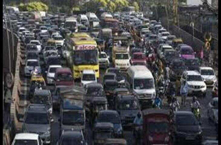 उत्तर प्रदेश में वाहनों की संख्या में उछाल, सड़क सुरक्षा और लाइसेंसिंग में सुधार