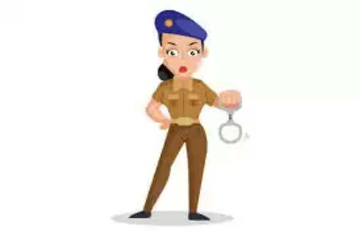 Allahbad एमपीवीएम के गेट पर भी हुई थी बमबाजी, केस दर्ज