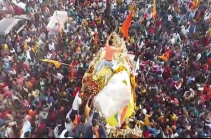 नेपाल से अयोध्या जा रही Shaligram Shila का बिहार में जगह-जगह स्वागत, दर्शन के लिए उमड़ रही भीड़