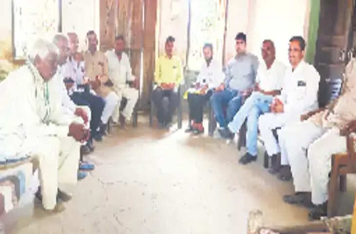 Churu विभिन्न कार्यक्रमों को सफल बनाने के लिए ग्रामीण क्षेत्रों में जनसंपर्क किया