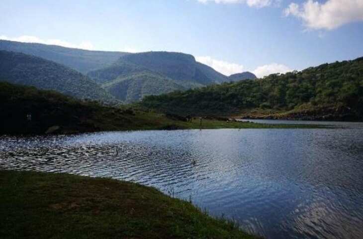 इस रहस्यमयी झील से सुबह के समय आती है डरावनी आवाज, गलती से भी पिया इसका पानी तो हो जाती है मौत