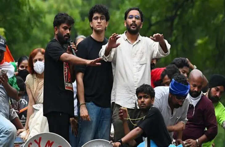इस्तीफे के बाद अभिजीत दीपके का बड़ा रिएक्शन, बोले- 'ये सच्चाई की जीत है', सोशल मीडिया पर छाया वीडियो&nbsp;
