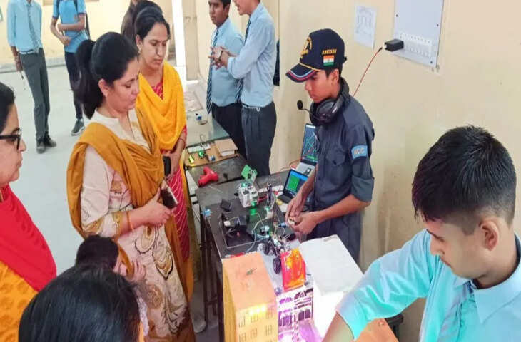 जोधपुर का राजकीय अंग्रेजी माध्यम विद्यालय चैनपुरा बना नवाचार की मिसाल, विज्ञान-एआई और कोडिंग से छात्रों को मिल रही नई पहचान