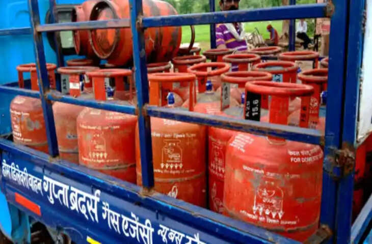 LPG Rate Today: कल बदल सकते हैं एलपीजी सिलेंडर के दाम, जानिए आज आपके शहर में क्या है घरेलू और कमर्शियल गैस का रेट