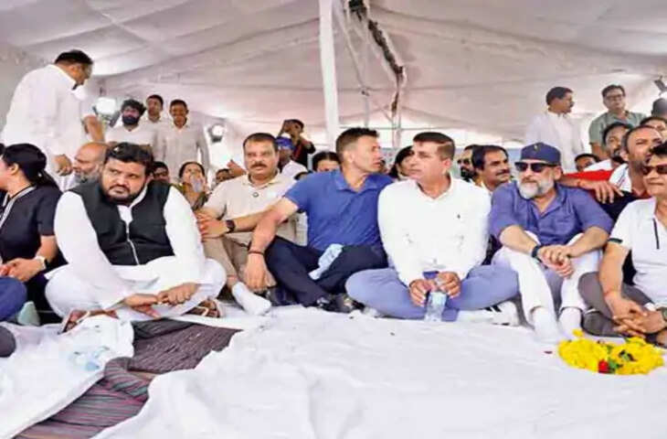 'मोदी ने संघ के सामने धर्म को झुका दिया, परीक्षाओं को बर्बाद कर दिया': भोपाल में कांग्रेस प्रभारी हरीश चौधरी का हमला
