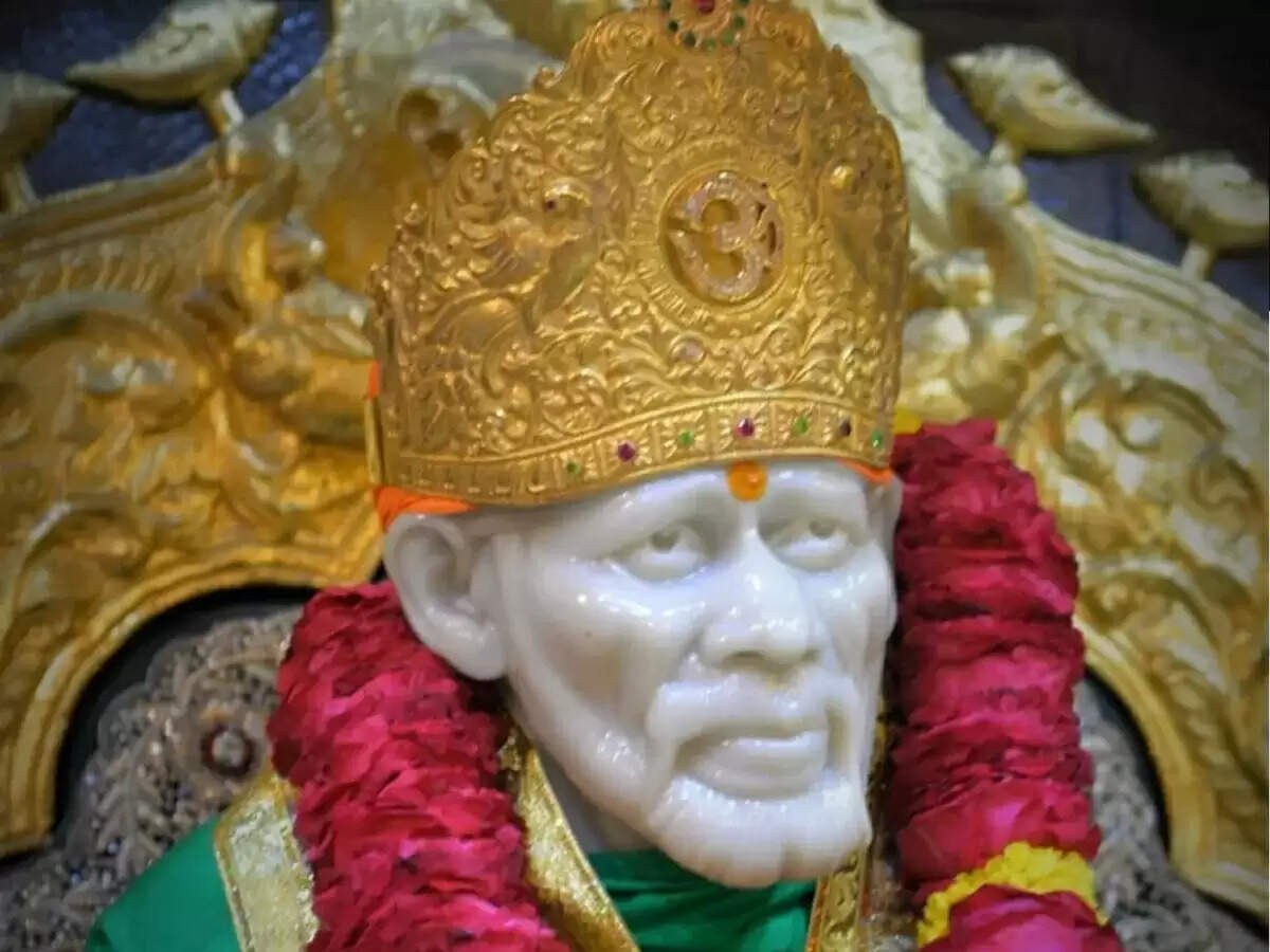 recite shri sai aarti on Thursday sai puja&nbsp;