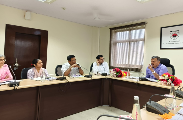 हेरिटेज निगम पहुंच रवि जैन ने लिए अधिकारियों की क्लास