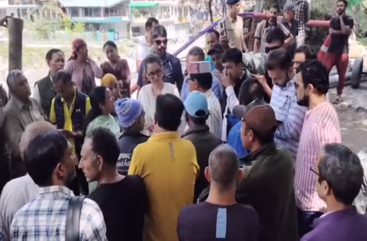 मुंबई में व्यापारी ने समुद्र में कूदकर की आत्महत्या, पेशेवर तनाव के कारण आशंका