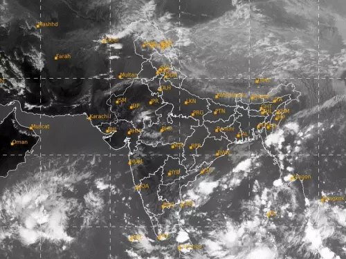 Weather Update: राजस्थान में बारिश-ओले, आंधी से गिरा 71 फीट का रावण; उत्तराखंड में पारा माइनस 8&deg;C