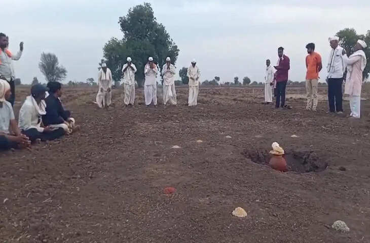 भेंडवाल में अक्षय तृतीया पर &lsquo;घटमंडानी भविष्यवाणी&rsquo;, देश की सुरक्षा, अर्थव्यवस्था और मौसम को लेकर जताई गई आशंकाएँ