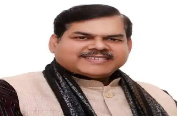 मिड-डे मील में नमक की जगह मिला डिटर्जेंट, 3 रसोइया बर्खास्त; HM भी निलंबित, प्राथमिकी होगी
