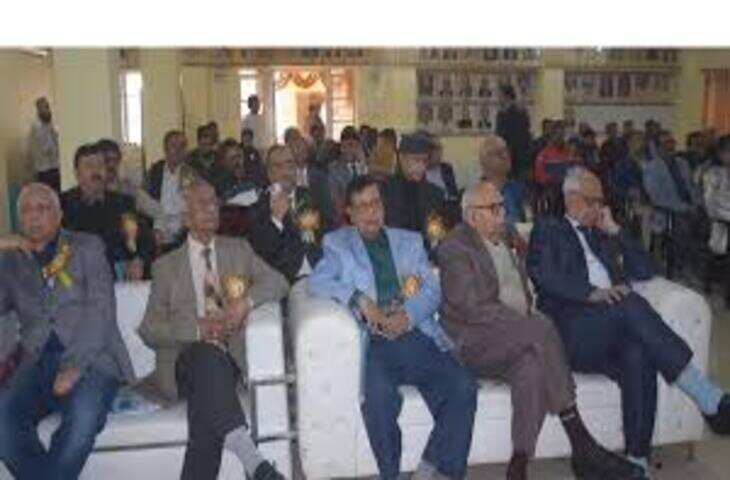 भागलपुर में एंटीबायोटिक दुरुपयोग पर जागरूकता अभियान, छात्रों को दी गई स्वास्थ्य संबंधी सलाह