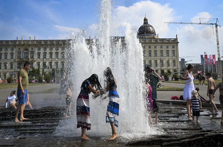 यूरोप में 40 डिग्री गर्मी बनी जानलेवा, जबकि भारत में 50&deg;C भी झेल लेते हैं लोग! आखिर क्या है इसकी असली वजह?​​​​​​​