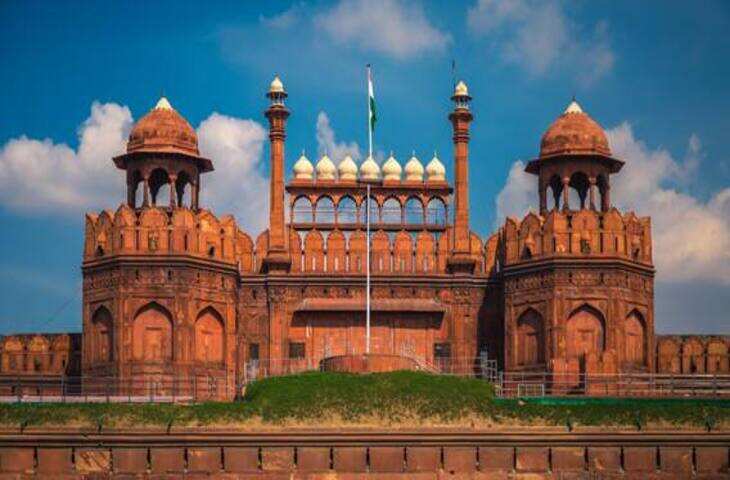लाल किले पर नया नियम लागू! Red Fort जाने से पहले करना होगा ये काम, नहीं तो एंट्री होगी बंद