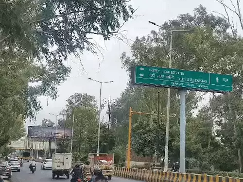 गाजियाबाद में घने बादल छाए, बारिश का अलर्ट; दोपहर बाद मौसम साफ होने का अनुमान