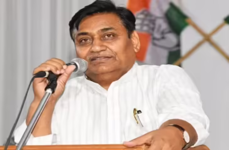 जयपुर में डोटासरा का बड़ा बयान, वीडियो में देखें बीजेपी और चुनाव प्रक्रिया पर लगाए गंभीर आरोप