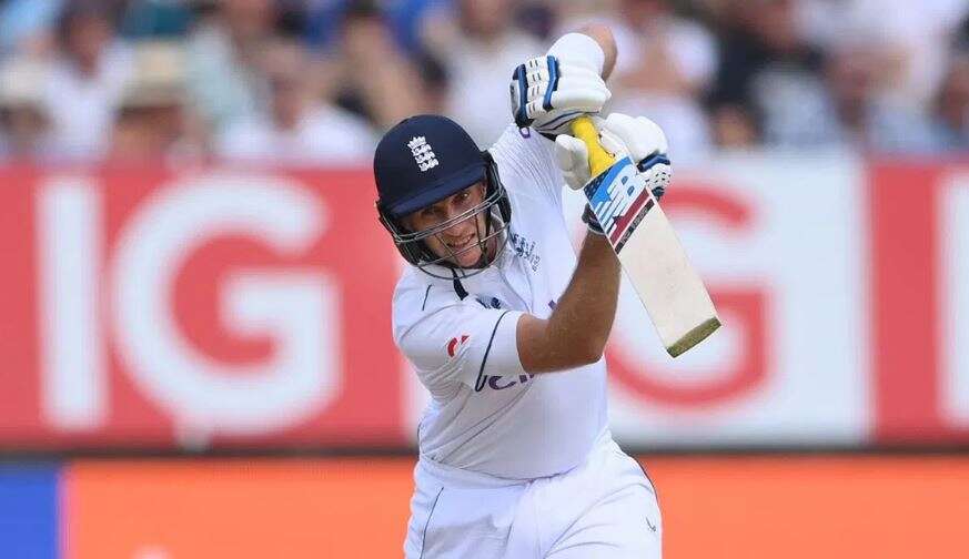 "Joe Root ---1111222211222233341222" "Joe Root ---111122221122223334" "Joe Root ---1111222211222" "Joe Root ---11112222" 