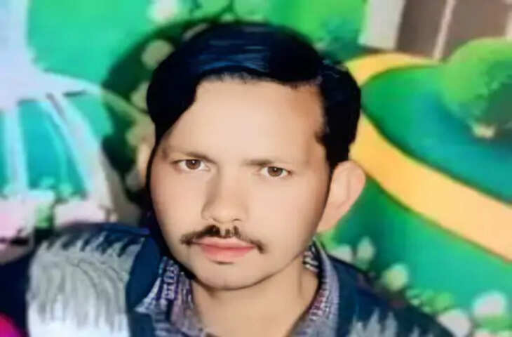एटा में बंदर के झपटने से छत से गिरा व्यक्ति, इलाज के दौरान मौत; परिजनों ने लापरवाही का लगाया आरोप