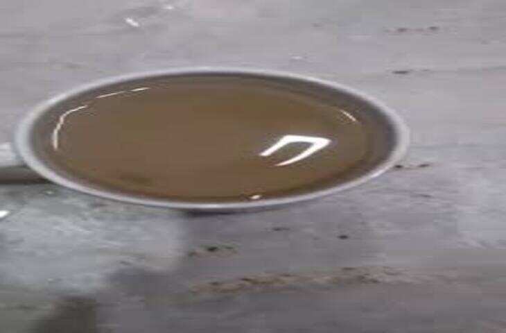 &lsquo;ये कैसे संभव है?&rsquo; आग पर डिस्पोजेबल गिलास रखकर चाय बनाती दिखी महिला, वीडियो हुआ वायरल