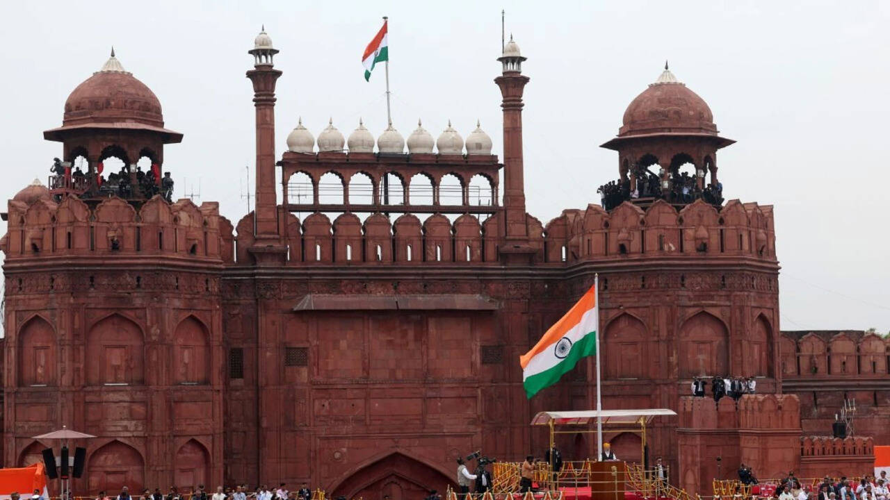 लाल किले से देखना है स्वतंत्रता दिवस समारोह तो घर बैठे कैसे करे बुकिंग ? यहाँ जानिए पूरा स्टेप-बाय-स्टेप प्रोसेस