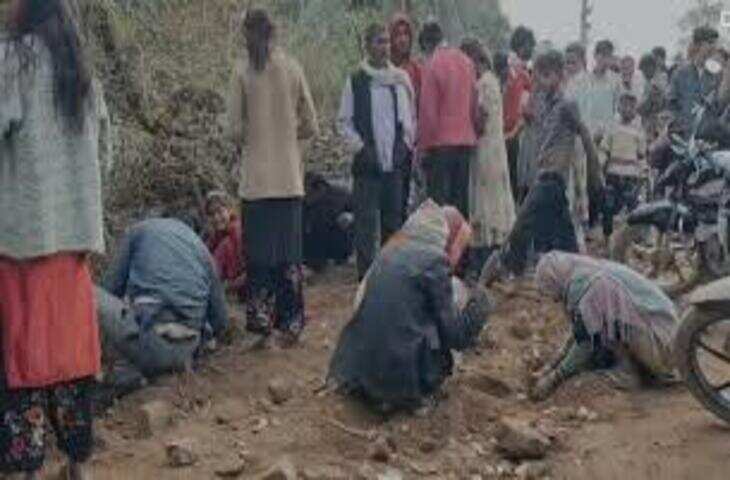 छतरपुर के राजगढ़ पैलेस में सोने के सिक्के मिलने से मचा हड़कंप