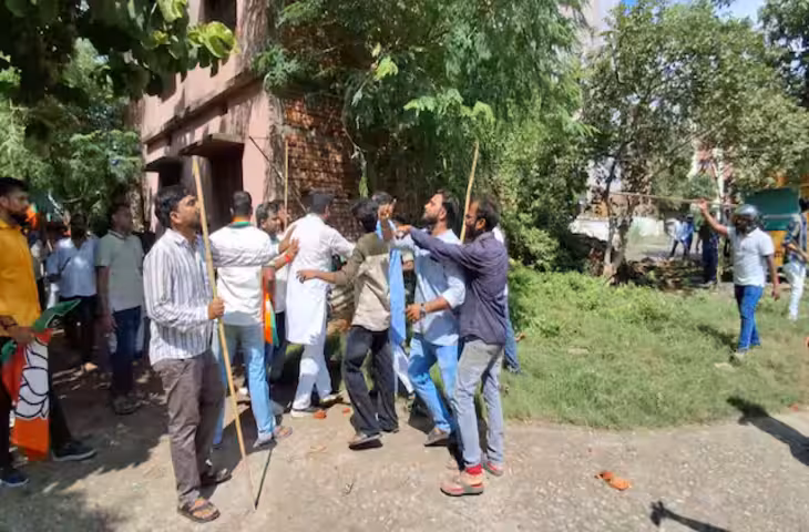'सिर फटा और गाड़ियों के शीशे टूटे....'&nbsp;पटना में सियासी संग्राम हुआ हिंसक, कांग्रेस और BJP कार्यकर्ताओं में मारपीट