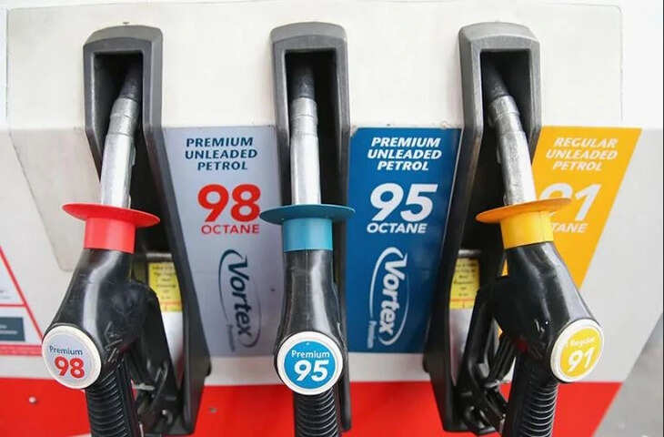 India में प्रीमियम पेट्रोल पर बढ़ी कीमत! नॉर्मल पेट्रोल से कितना अलग है ये,&nbsp;जिस पर सरकार ने बढ़ा दिए 2.09 रुपये