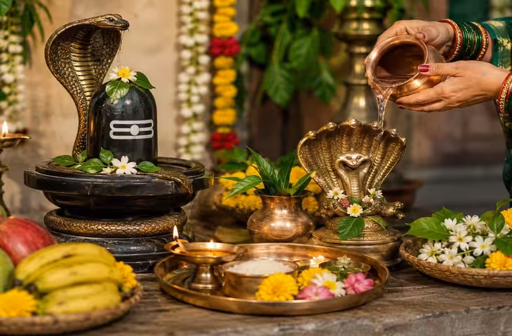 Nag Panchami 2026: सावन सोमवार पर नाग पंचमी, जानें पूजा का शुभ मुहूर्त और विधि