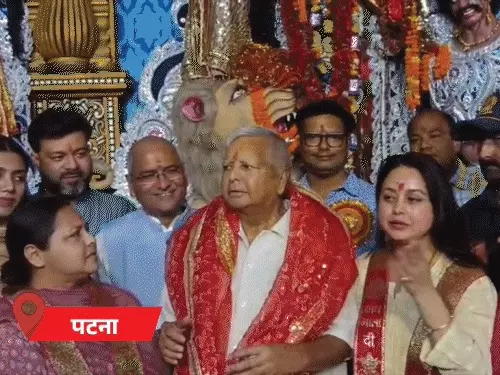 महानवमी पर मां सिद्धिदात्री के दर्शन को उमड़ी भीड़, कोलकाता हादसे के बाद बिहार में प्रशासन अलर्ट