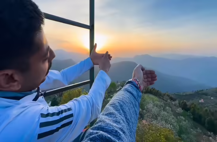 घड़ी भूल जाओ! पायलट ने बताया सूरज से समय जानने का हैरान कर देने वाला तरीका, वीडियो हुआ वायरल