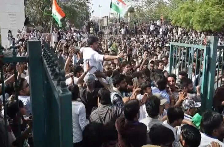 जयपुर में CJP फाउंडर अभिजीत दीपके पर हमला, दोनों पक्षों में मारपीट के बाद पुलिस कार्रवाई