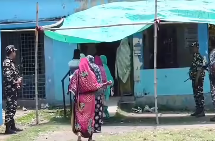 West Bengal Falta Bypoll : दोबारा वोटिंग शुरू, सुरक्षा के लिए 285 बूथों पर केंद्रीय बल तैनात, TMC को बड़ा झटका
