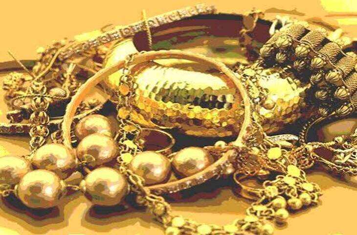 2026 में सोना ₹21 हजार महंगा, चांदी भी चढ़ी; खरीदारी से पहले इन बातों का रखें ध्यान