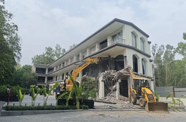 दिल्ली में हादसों के बाद MCD की बड़ी कार्रवाई: अवैध निर्माणों और होटलों पर चला अभियान