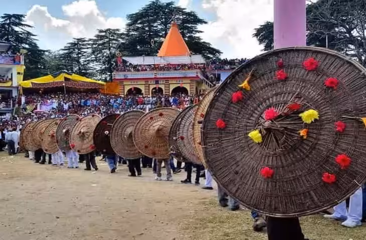 रक्षाबंधन पर देवीधुरा में फिर सजेगा अनोखा &lsquo;बग्वाल युद्ध&rsquo;, कभी दी जाती थी नरबलि