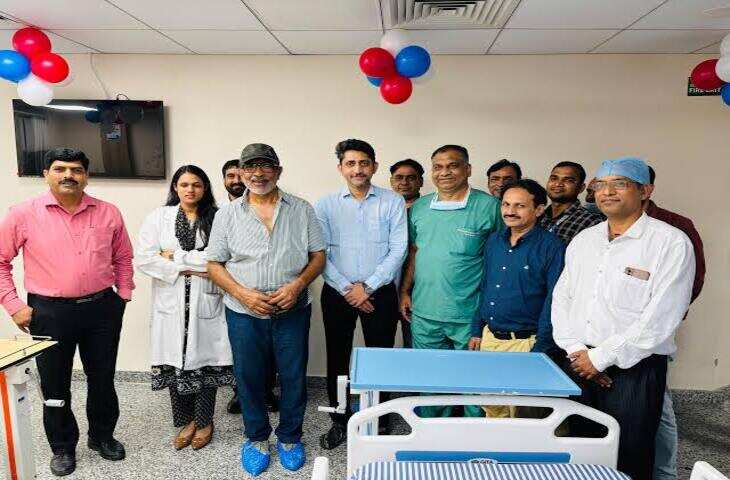 जयपुर में शुरू हुई &lsquo;आश्रम 4&rsquo; की शूटिंग, प्रियंका हॉस्पिटल में फिल्माए गए सीन, वीडियो में जाने प्रकाश झा ने कलाकारों को समझाई किरदार की बारीकियां