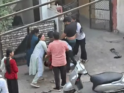 भाजपा कार्यकर्ता से मारपीट मामले में 48 घंटे में बदले पुलिस के बयान, 4 पुलिसकर्मी सस्पेंड; TI लाइन अटैच
