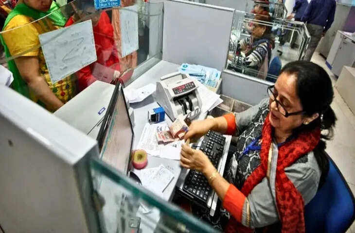 ठगों के लिए 2 करोड़ की FD तुड़वाने बैंक पहुंची महिला, लखनऊ में कैसे फेल हुआ जासलाजों का प्लान?