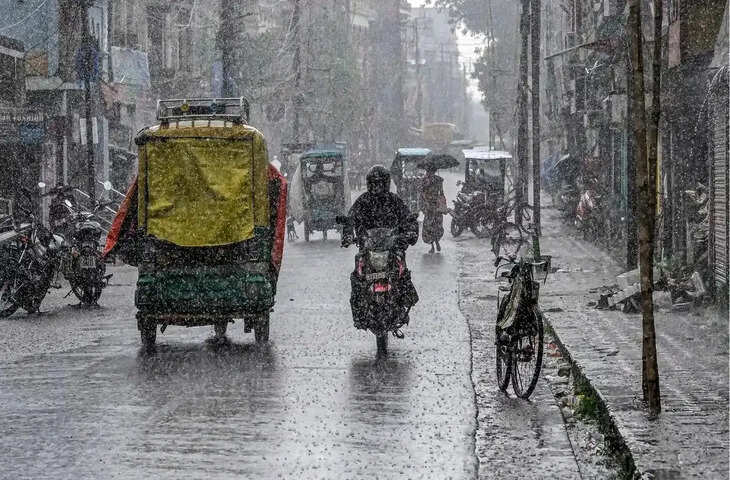आज का मौसम: मॉनसून की वापसी के बीच कई राज्यों में बारिश-आंधी का अलर्ट, जानें यूपी-बिहार का हाल
