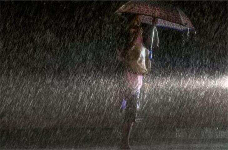 मौसम भी ले रहा मजे, 10 से 13 दिसंबर तक जोरदार बारिश का अलर्ट, इन राज्यों में भीगेंगे लोग