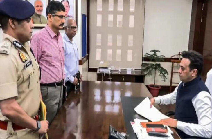 अयोध्या राम मंदिर दान अनियमितता पर बोले पूर्व DGP ओपी सिंह: &ldquo;यह आस्था और विश्वास का विषय, पारदर्शिता बेहद जरूरी&rdquo;