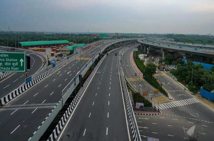 दिल्ली-गुरुग्राम ट्रैफिक से राहत की तैयारी, IGI एयरपोर्ट कनेक्टिविटी सुधारने पर आज अहम बैठक