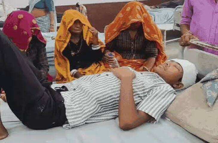 सवाई माधोपुर में घर में घुसा लेपर्ड: सो रही बुजुर्ग महिला को 10 मीटर तक घसीटा, फुटेज में देंखे बेटे ने बहादुरी दिखाकर बचाई जान; गुस्साए ग्रामीणों का हंगामा