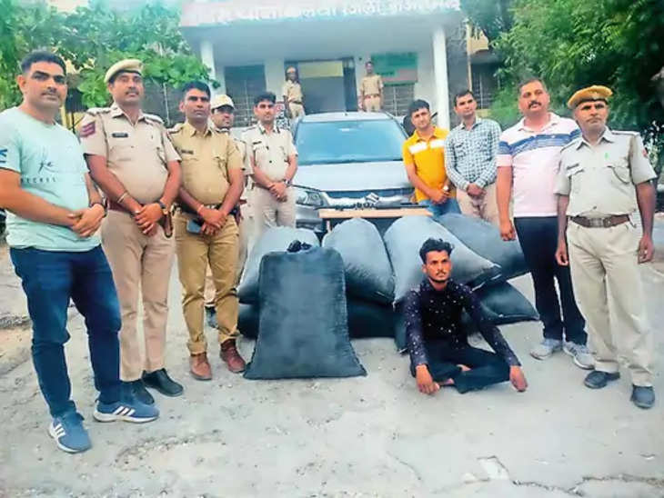 Rajsamand पुलिस मुठभेड़ में 3 राउंड फायरिंग: 161 किलो डोडा चूरा समेत पंप एक्शन गन के साथ आरोपी गिरफ्तार