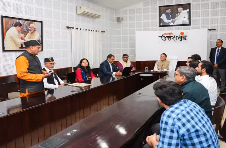 खिलाड़ियों को मुफ्त सफर की सौगात; बोर्ड परीक्षा में 28% अंक पर भी पास; धामी सरकार के 26 फैसले