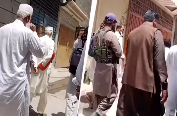 कश्मीर में फिर बढ़ी हलचल, हमजा बुरहान के अंतिम संस्कार में पहुंचा हिजबुल कमांडर सलाउद्दीन; हथियारबंद आतंकी भी दिखे