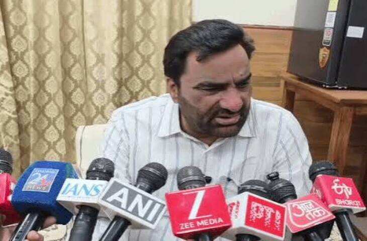 हनुमान बेनीवाल का भाजपा-कांग्रेस पर हमला, वीडियो में बोले- 'मैं कभी NDA में नहीं जाऊंगा', जगन गुर्जर हत्याकांड की CBI जांच की मांग दोहराई