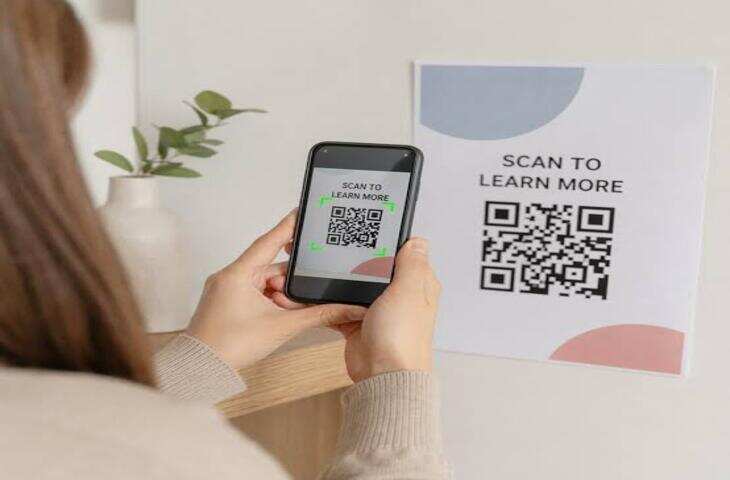 QR Code Size: कितना छोटा हो सकता है QR Code? 2 सेंटीमीटर नहीं, असली साइज जानकर चौंक जाएंगे